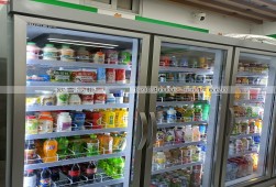 展示柜-浙江嘉興便利店四門風(fēng)冷展示柜選購